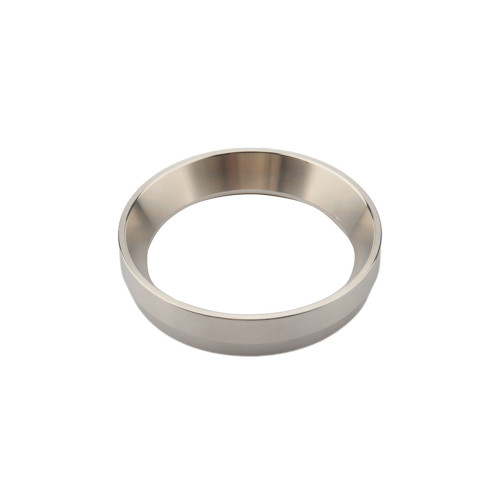 Magnetic dosing funnel