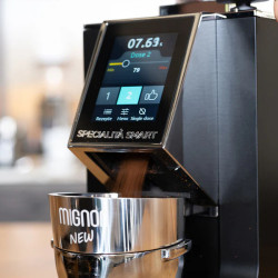 Eureka Mignon Specialita Smart black  | Automatski mlinac za kavu