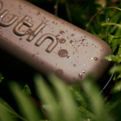 Outin Eva Protective Case - zaštitna torbica (Maple Brown)