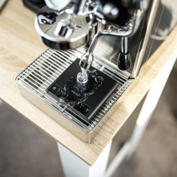 Varia AKU – digitalna barista vaga (crna)